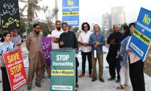 Opposition joins protest against construction on Karachi's Nehr-i-Khayyam