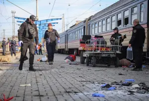 Russian drone strike kills 14 on Ukrainian rail platform