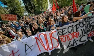 Thousands of students, workers hold peaceful protests in Italy