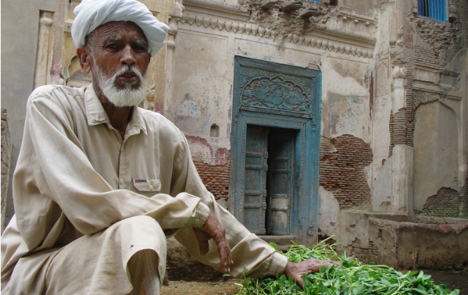 فوٹو -- مہیر ناتھ --.