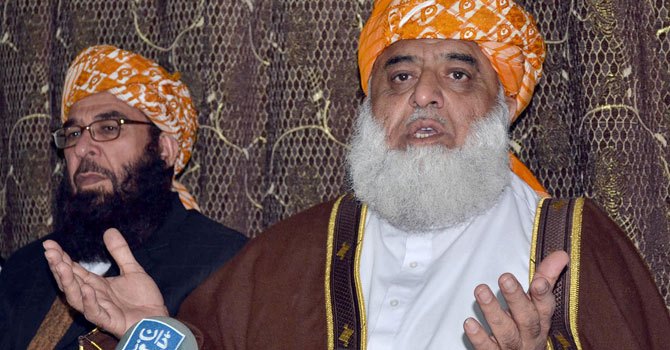 جمعیت علماء اسلام کے سربراہ مولان فضل الرحمان فائل فوٹو آئی این پی۔۔۔۔۔