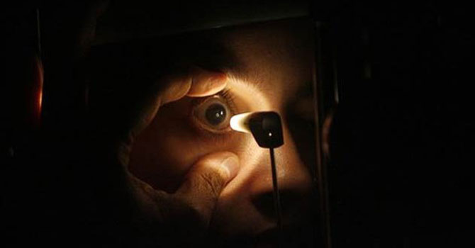 لندن کے ماہرین نے سٹیم سیلز کے ذریعے اندھے پن کے علاج میں نمایاں کامیابی حاصل کی ہے۔ رائٹرز تصویر