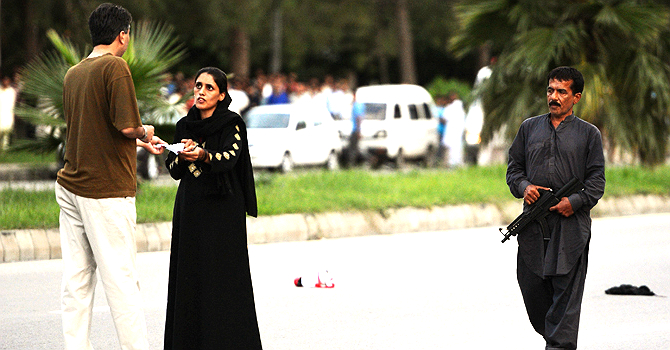 ہاتھی کی سونڈ، ایّوبی کی تلوار